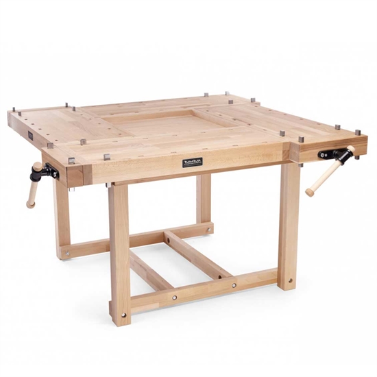 Hyvelbänk Ramia Square